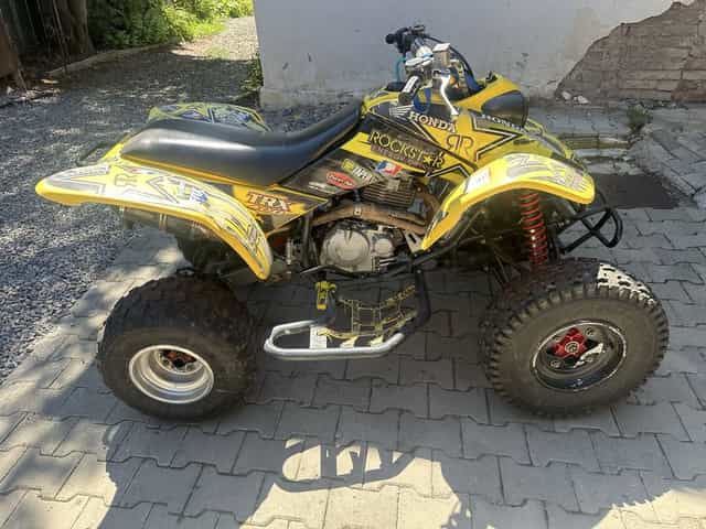 quad honda trx inmatriculat numere negre