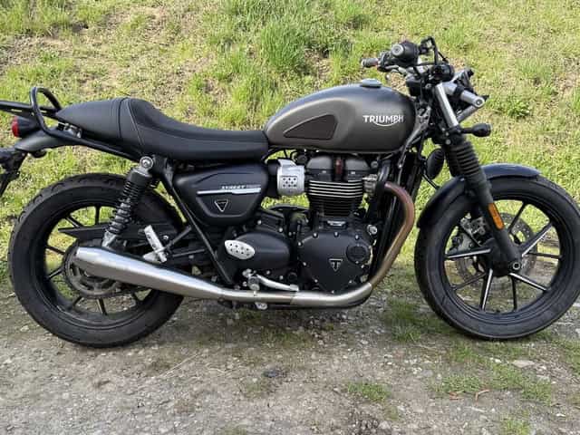 Triumph Street Twin 900