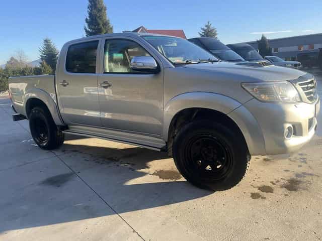 Toyota Hilux 3.0