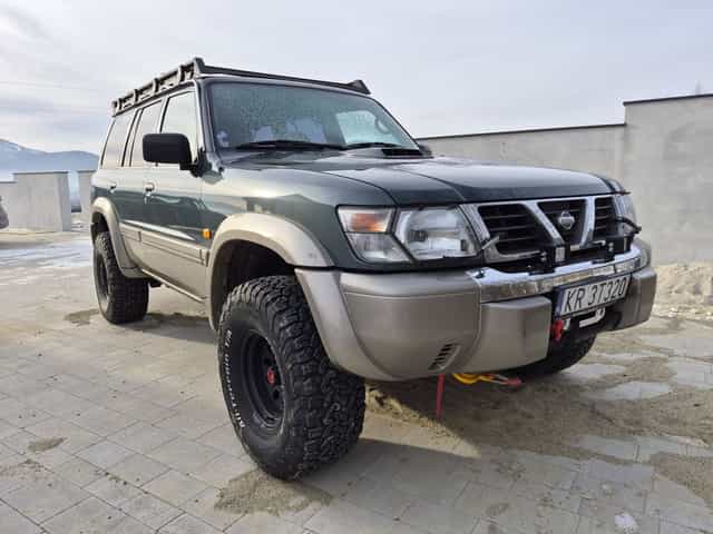 Nissan patrol y61