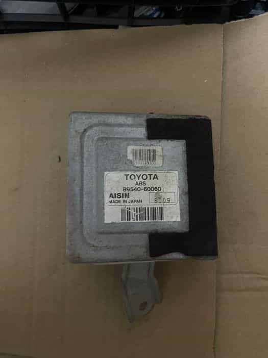 sensor airbag toyota land cruiser 8954060060