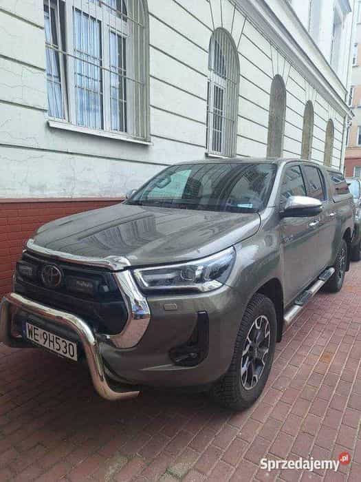Toyota Hilux automat 2023 Diesel 2,8