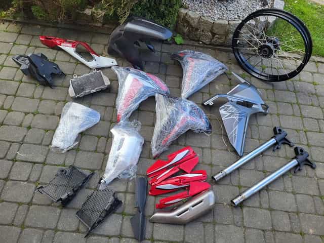 Honda crf africa twin nt 1100 gmole bok crf 1000  owiewka zbiornik kolo