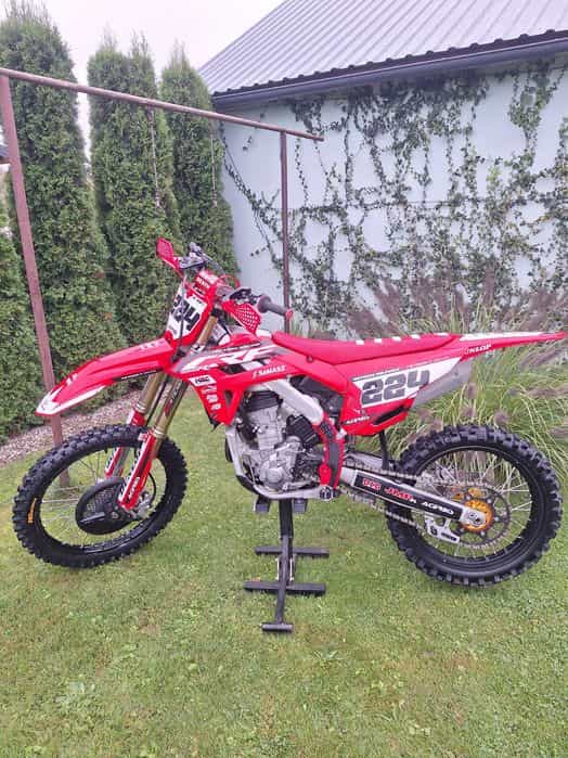 Honda CRF 250R .