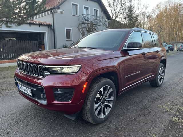Jeep Grand Cherokee WL Overland 5,7 HEMI 2022 67 tys km, krótki, LPG