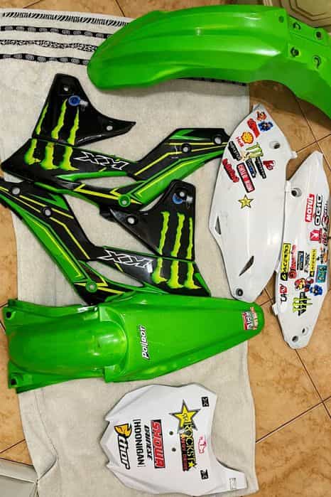 Plastiki kawaski KX250F