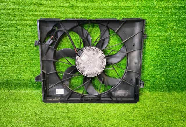 Wentylator Chłodnicy Wody Jeep Grand Cherokee WK2 Durango SRT 6.4