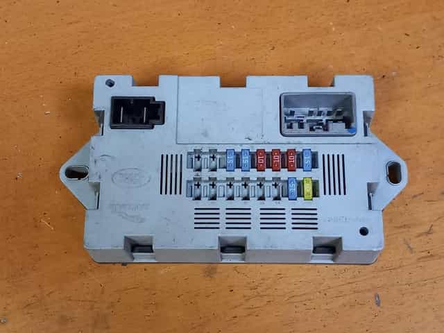 Skrzynka moduł bsi land rover discovery sport cpla-17q073-aa 14-22