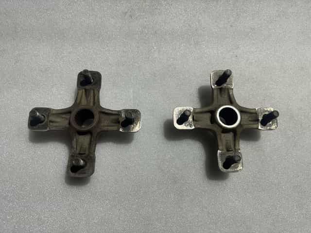 Piasta koła tylnego 2 szt. Komplet Yamaha YFZ450 quad 04-08