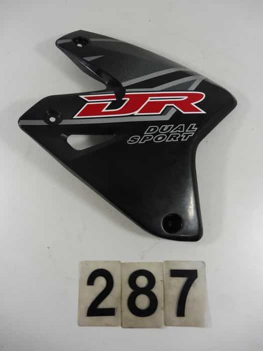 Suzuki DRZ 400 prawa owiewka 00-01r.  A287