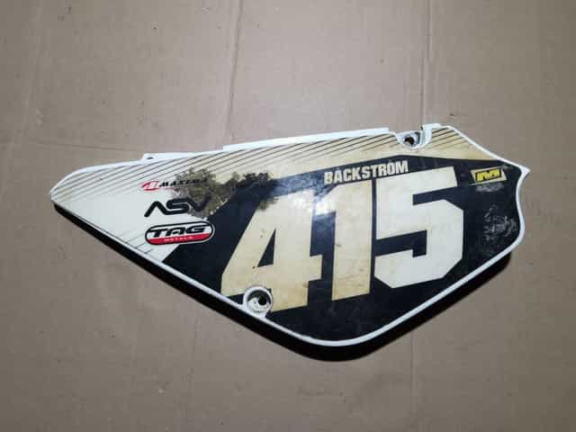 Suzuki RM 85 osłona owiewka bok tył prawa panel obudowa