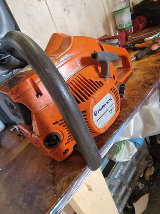 Pila husqvarna 137
