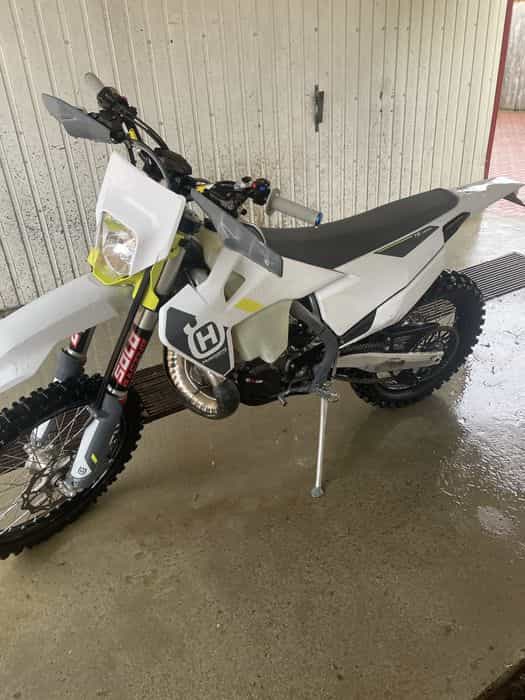 Husqvarna te300 22’ ,114 mth