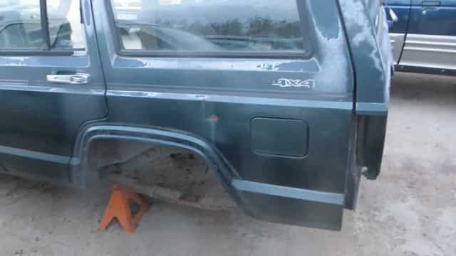 Jeep Cherokee XJ -  błotniki, ćwiartki, dach i inne części