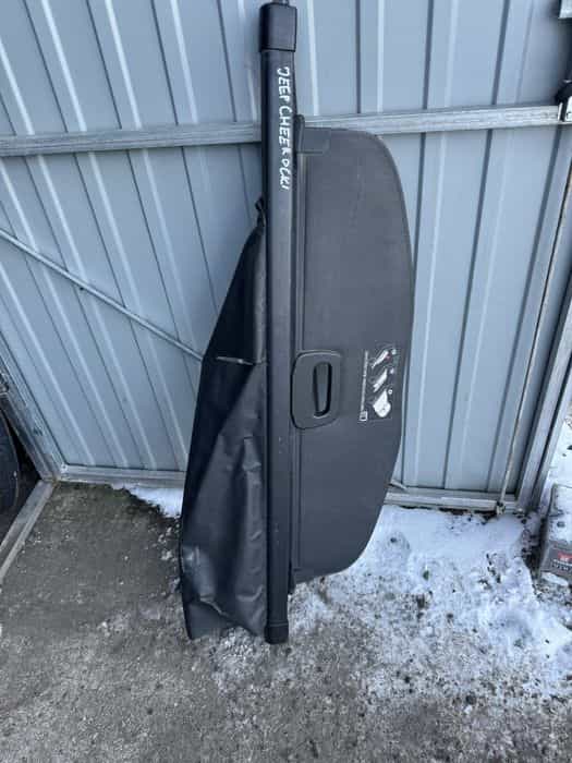 Jeep Grand Cherokee roleta samochodowa