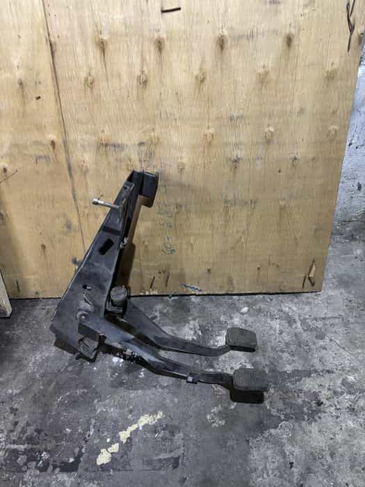 Pedał hamulca sprzęgła Suzuki Samurai SJ410