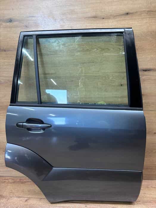 Drzwi tylne prawe Toyota Land Cruiser kolor 1e9