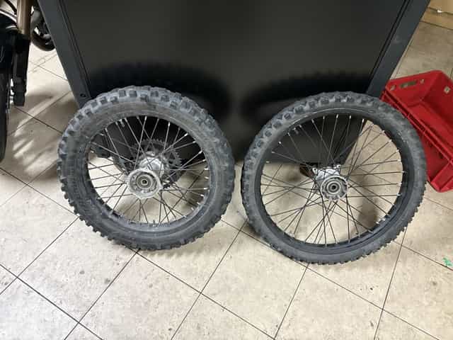 Opony beta rr50