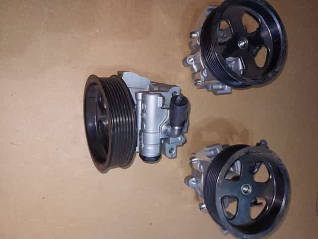 Pompa wspomagania land rover Defender 2.4 wysylka gratis