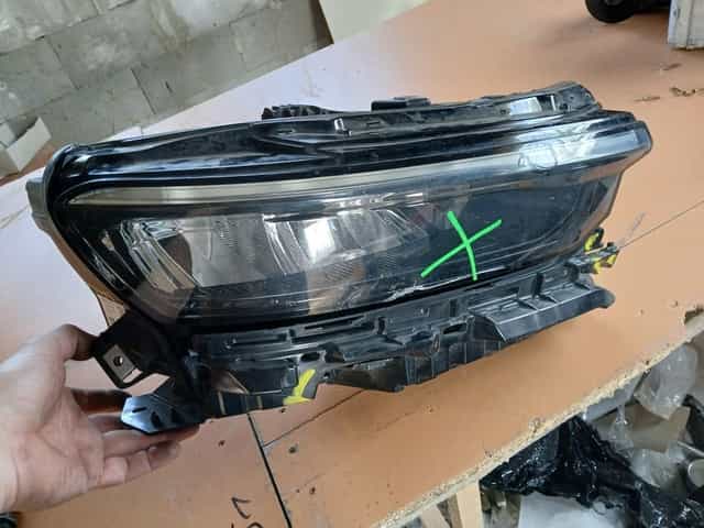 Lampa jeep grand cherokee overland wl