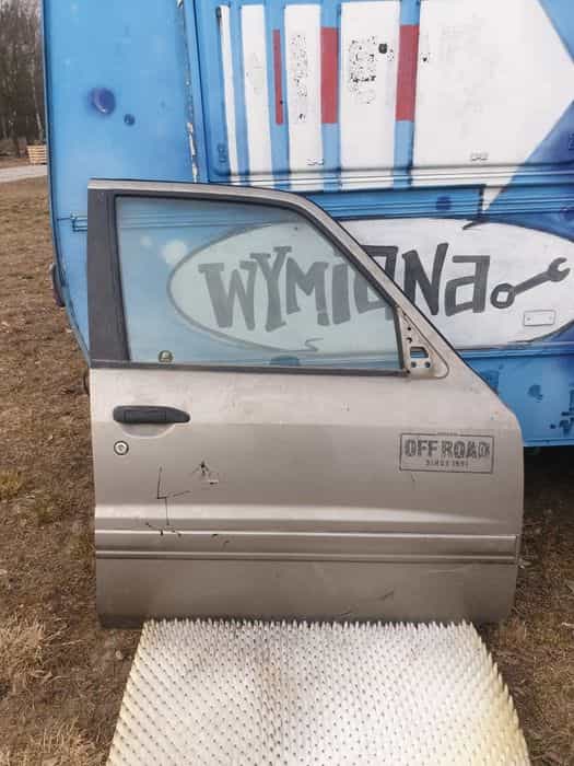 Części do Nissan Patrol Y61.  (Cena za wszystko z ogłoszenia )