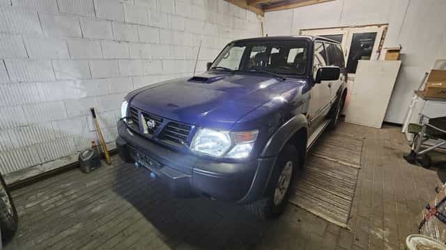 Nissan Patrol Y61 2,8 TD oryginalny