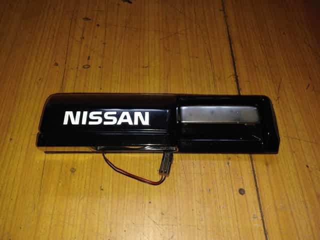 Nissan Patrol Y60 blenda tylna lampa