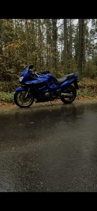 Suzuki GSXF 600 możliwa zamiana