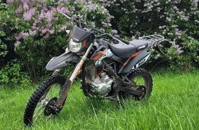 Cross-Defender 150RR