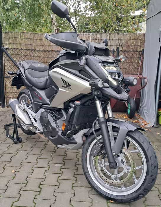 Honda NC750X - uszkodzony