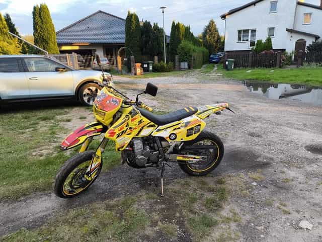 Suzuki drz 400 sm