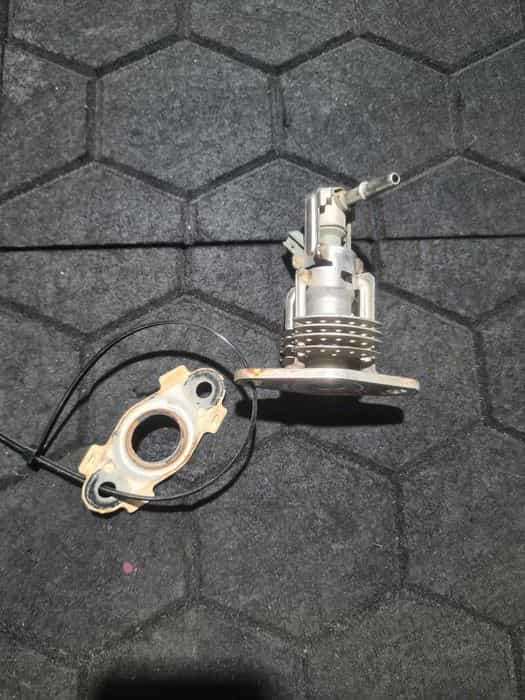 Toyota Hilux VIII 2.8 lift 21r wtryskiwacz AdBlue wtrysk