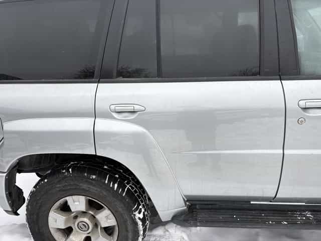 Nissan patrol gu4 04r drzwi prawe tylne