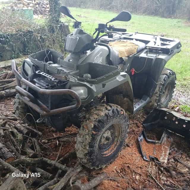 Quad polaris sportsman forest 500