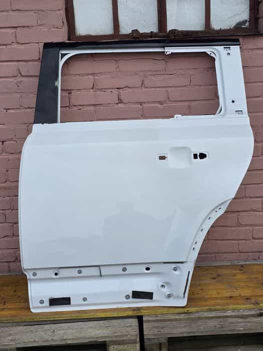 Drzwi lewy tył Land Rover Defender II 2 Oryginał ładne l8b2