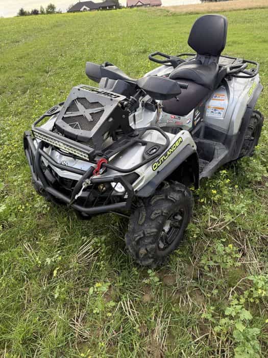 Quad can am outlander 650 4x4