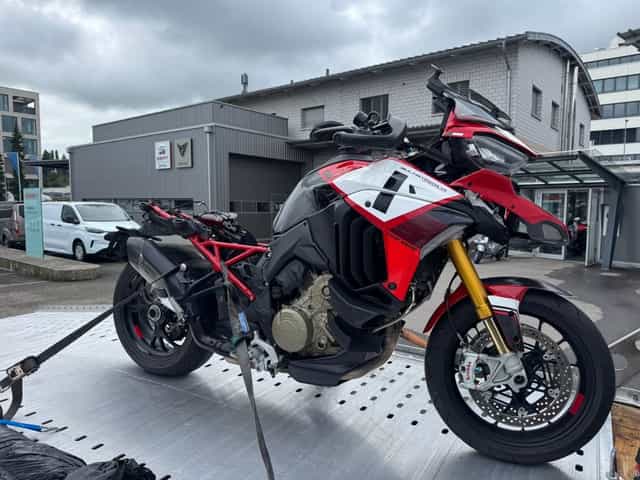 Multistrada v4S Pikes Peak