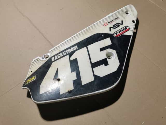 Suzuki RM 85 osłona owiewka bok tył lewa panel obudowa