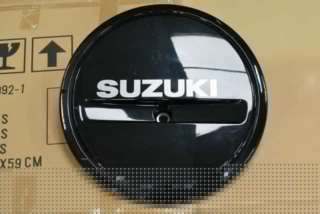Suzuki Jimny IV 2019- pokrywa koła zapasowego 72821  -65D80