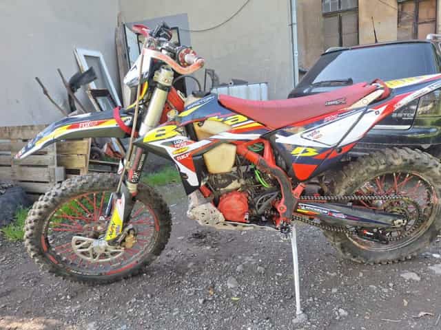 Sprzedam Beta RR 300 z  2017 rocznikowo 2018