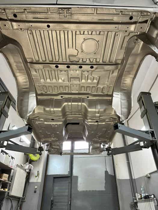 Karoseria patrol y60 krótki po komplej renowacji