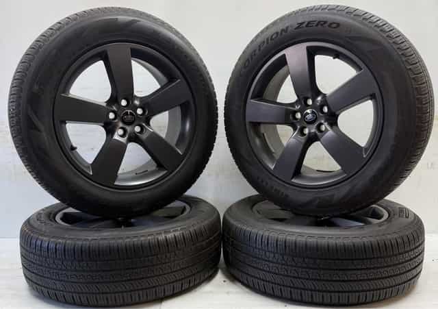Land Rover Defender kola alu 255/60r20 Pirelli Oryginał 5x120