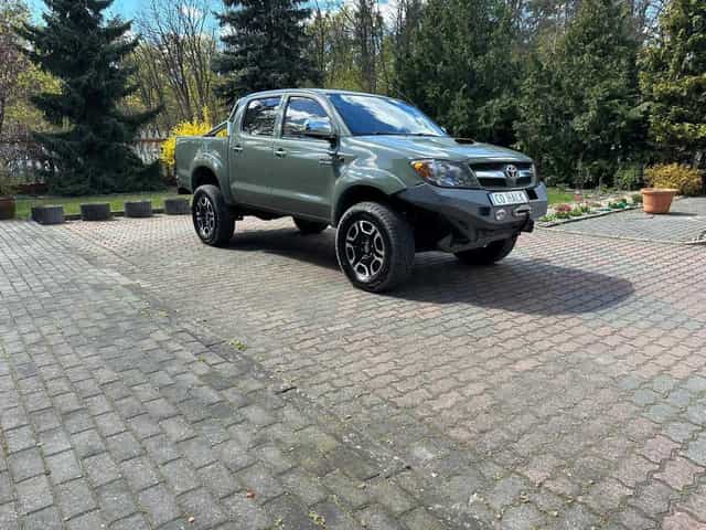 Sprzedam samochód TOYOTA HILUX, pick-up, 2009