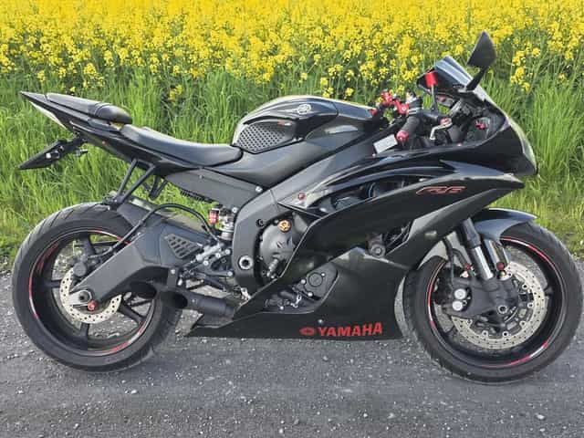 YAMAHA YZF R6  RJ15  2015rok, czarny