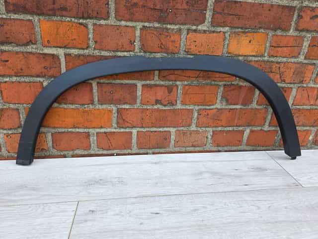 listwa błotnika przód lewa land rover defender l663 ii l8b2-16a075-a