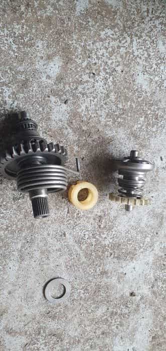 Wałek startera tryb zębatki sprezyna wariator zaworu kawasaki Kx 125