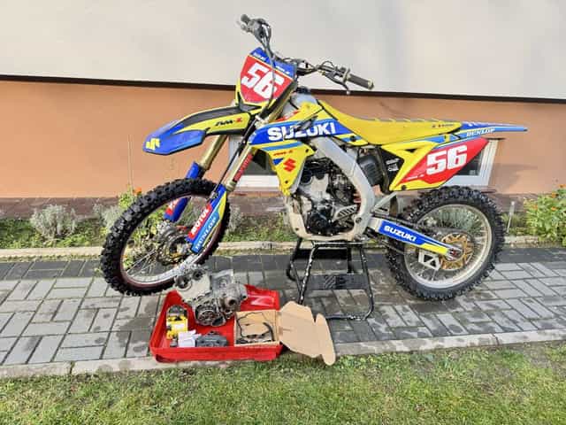 Do sprzedania Suzuki RM-Z  wtrysk