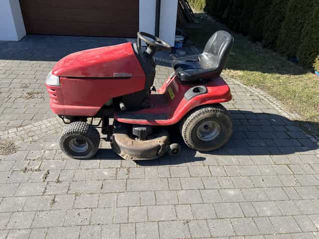 Traktorek kosiarka jonsered lt2117A(husqvarna  craftsmann stiga tanio)