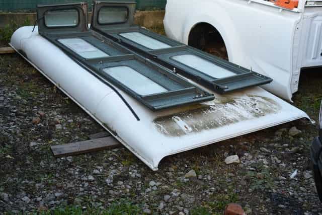 Nadstawka prawa lub lewa z szybami Land Rover Defender 110 puma