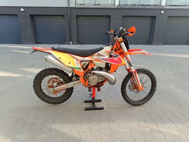 KTM EXC 300 Six Days 2022 bez homologacji